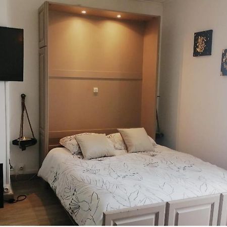 Ferienwohnung Un Temps Pour Soi Châteauroux Exterior foto